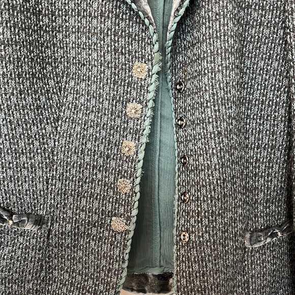 Elie Tahari blazer - Picture 3 of 9